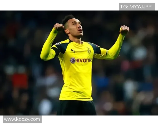 足球明星的魅力不及你我心中的帅气风采