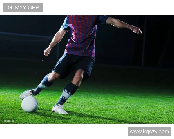 足球明星经典停球技巧解析助你发展球技与观赏乐趣